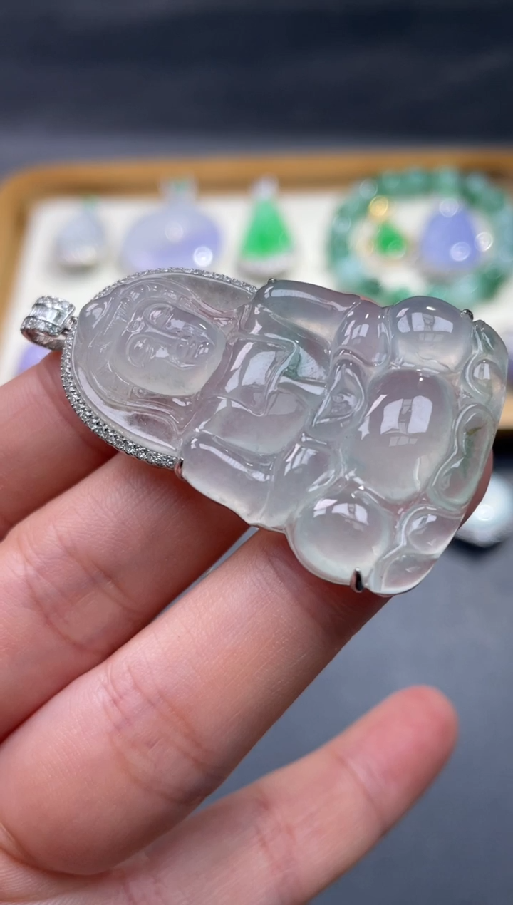 【闪购商品】翡翠颈饰18K金镶嵌113.........