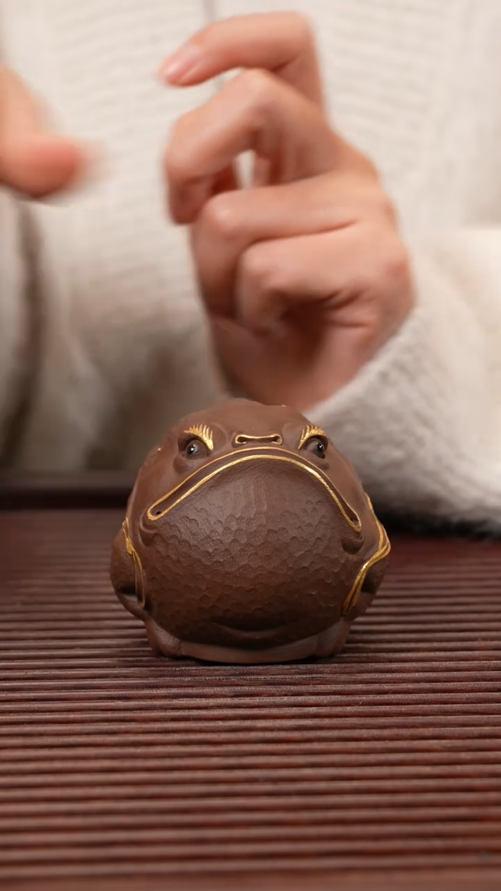 【闪购商品】紫砂茶宠金蟾（描金）