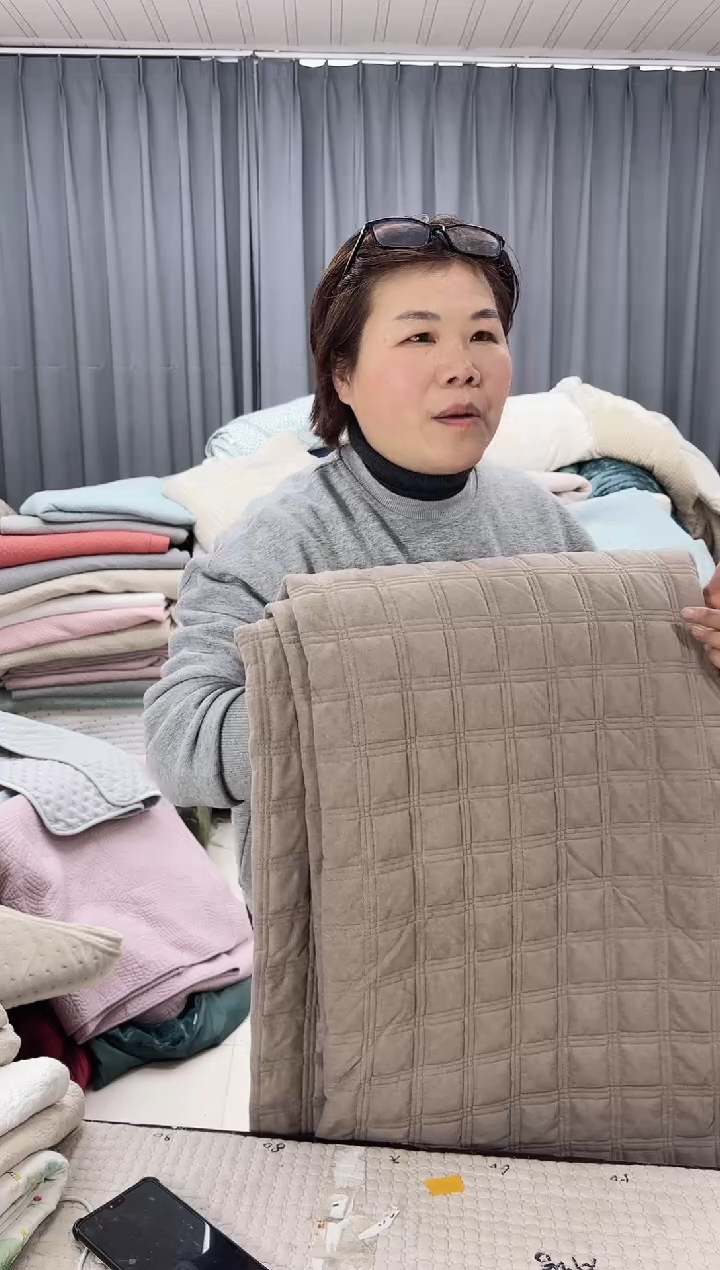 棉咖色绒三件套2.4