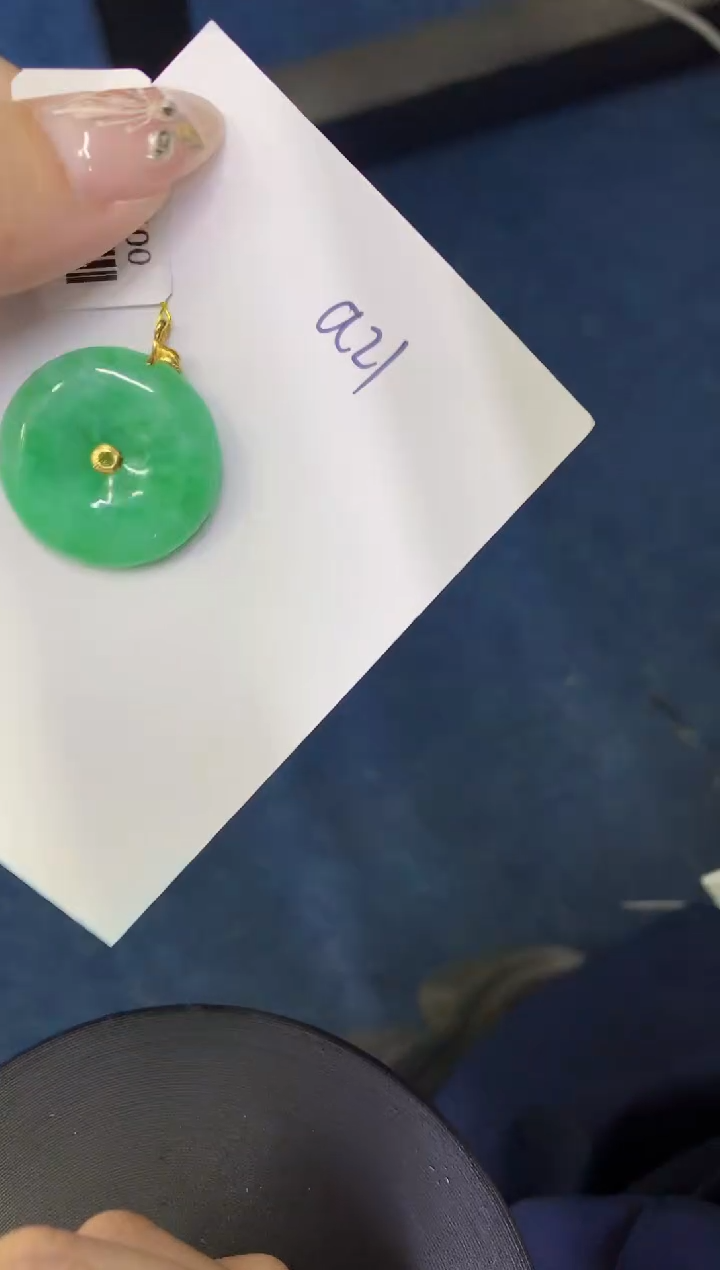 【闪购商品】翡翠颈饰18K金镶嵌00000000000