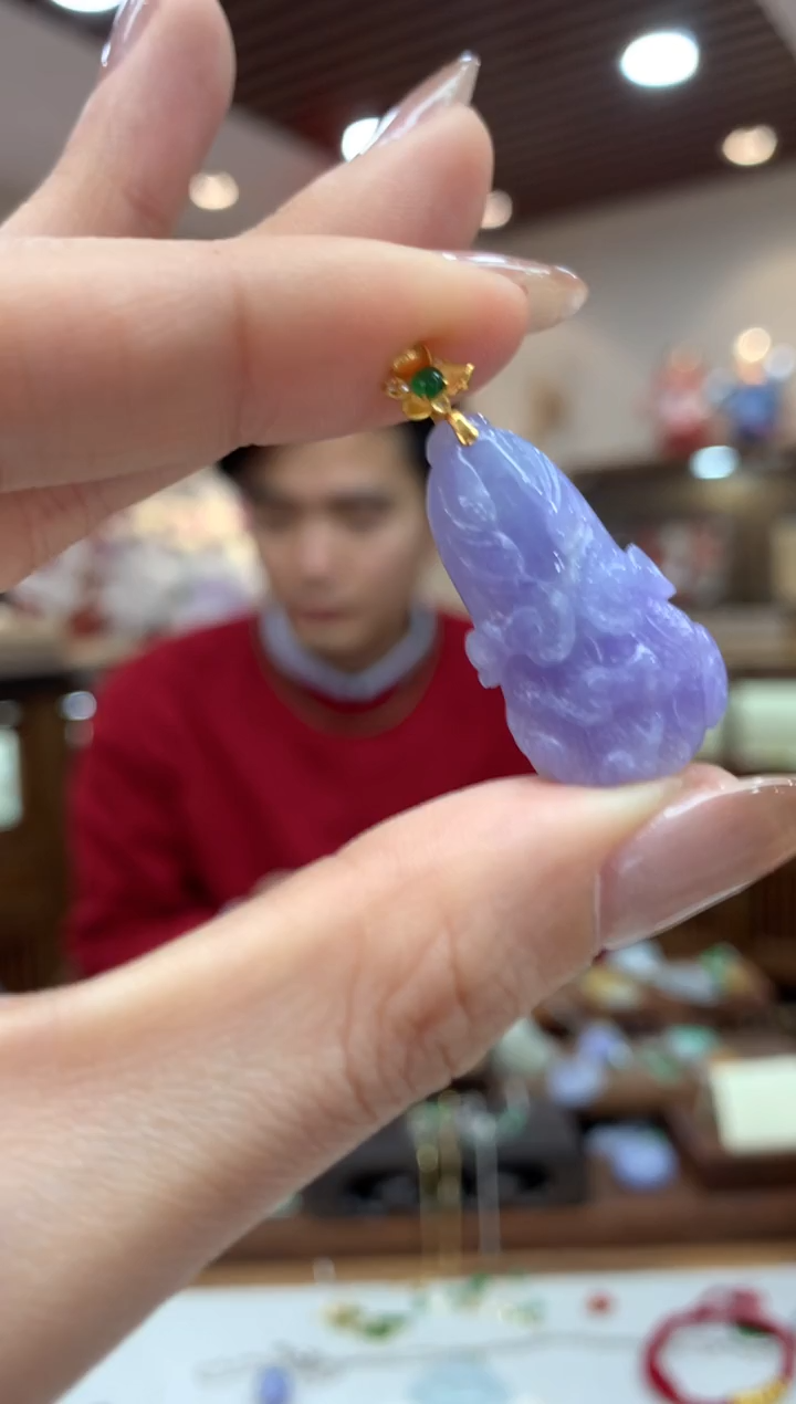 【闪购商品】翡翠吊坠(不含链)18K金镶嵌白菜