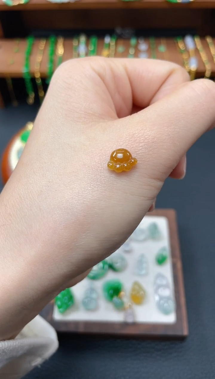 【闪购商品】翡翠吊坠(不含链)18K金镶嵌一个  JK241