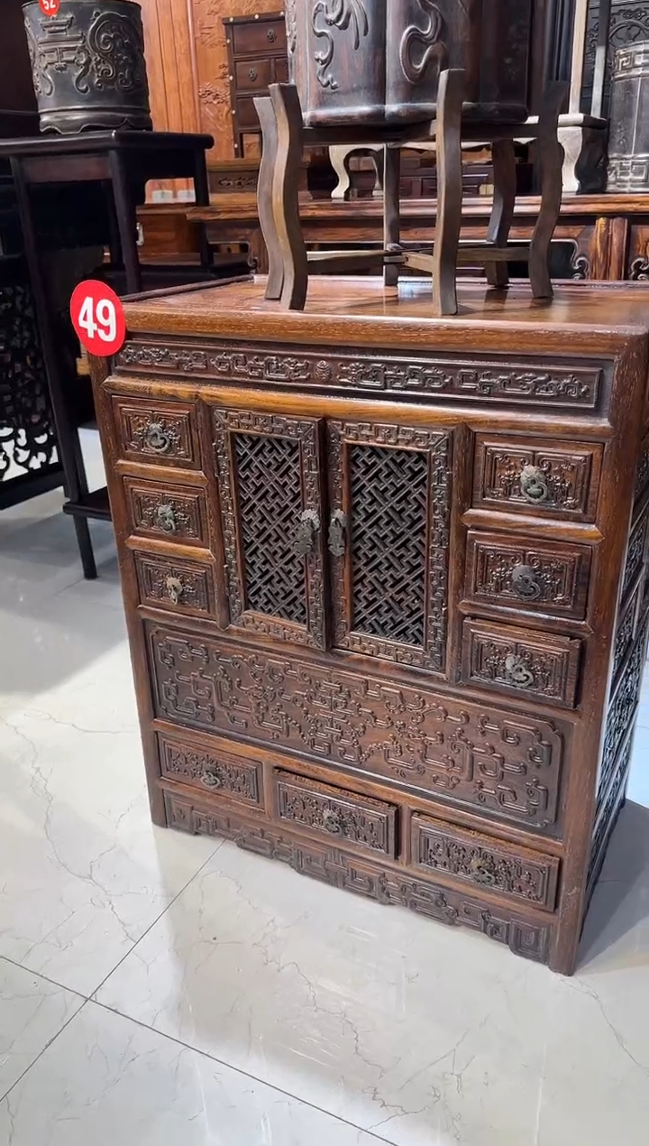 【闪购商品】木木艺缅花满雕柜子5800.88888