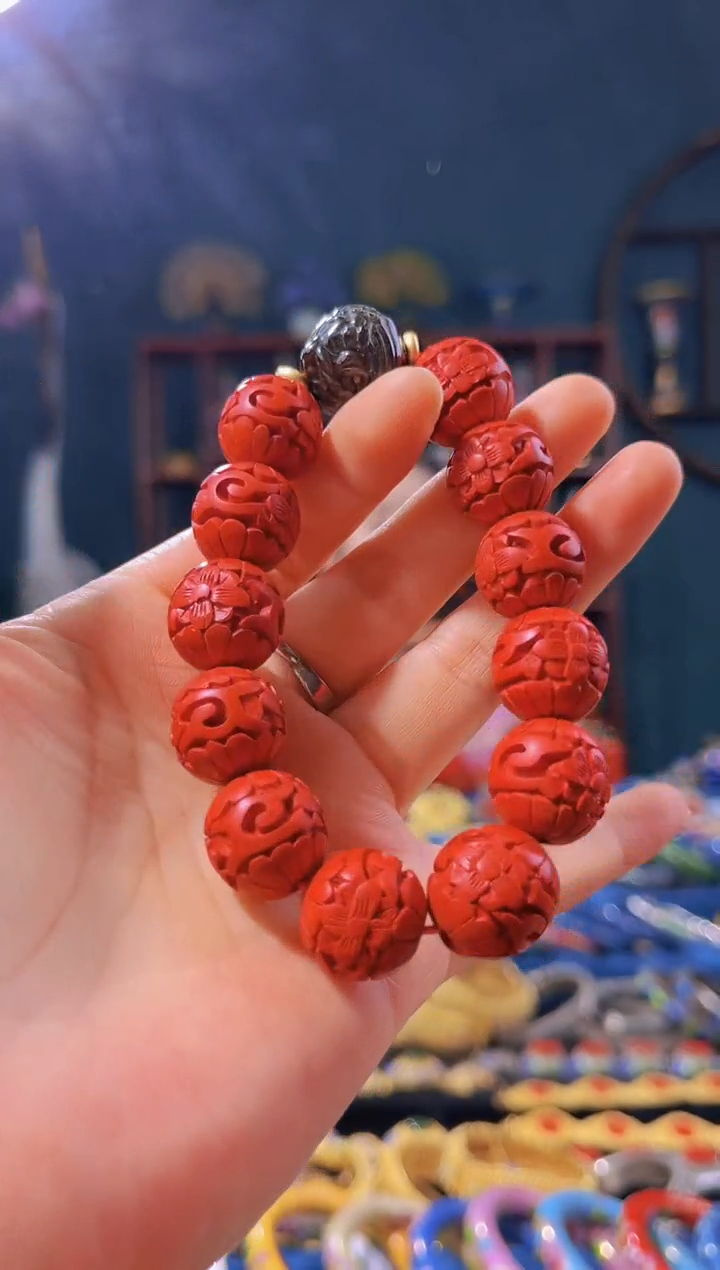 【闪购商品】非遗绝技 雕漆花卉手串