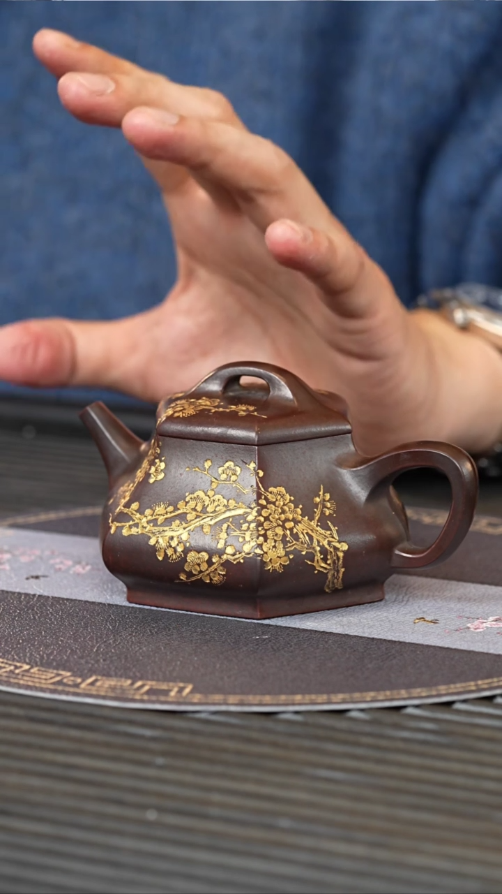 【闪购商品】紫砂茶壶QYJ 骨乌泥 六方   