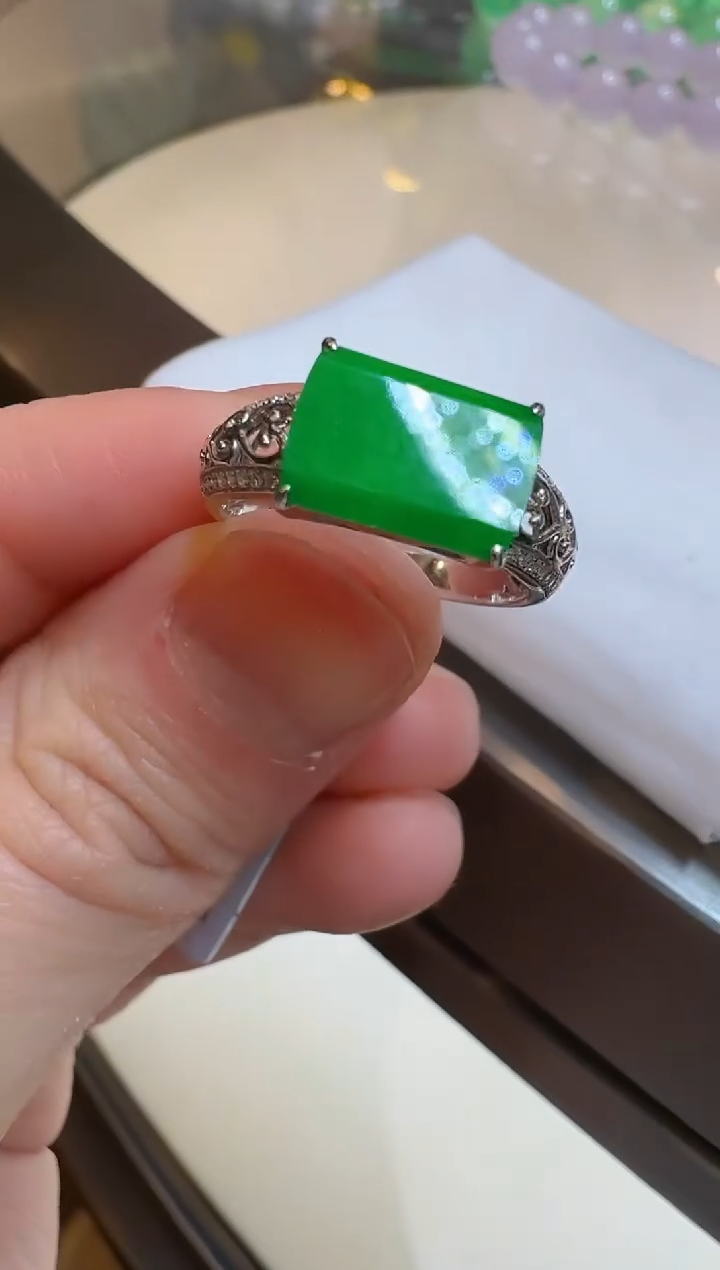 【闪购商品】翡翠戒指18K金镶嵌多样性团购发一件