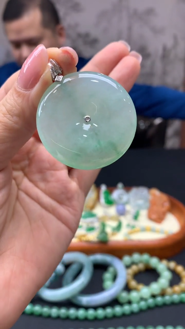 【闪购商品】翡翠颈饰18K金镶嵌22-天然翡翠