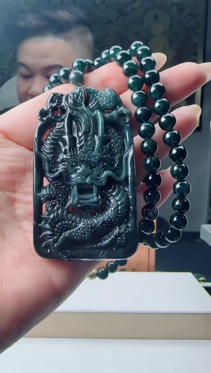 【闪购商品】翡翠颈饰未镶嵌多样性随机一件发货
