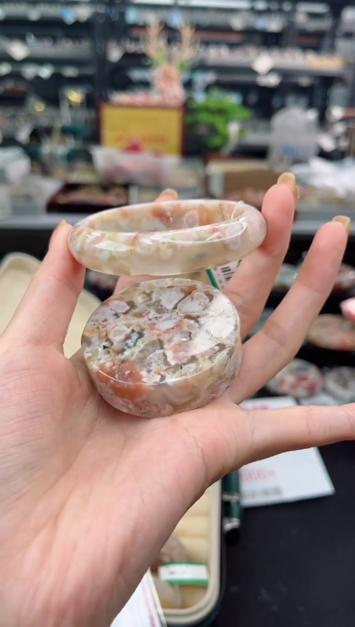 【闪购商品】石英质玉手镯未镶嵌54圈口（赠品镯心）6608109