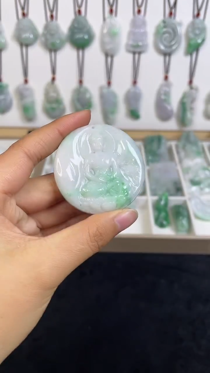 颈饰未镶嵌翡翠1