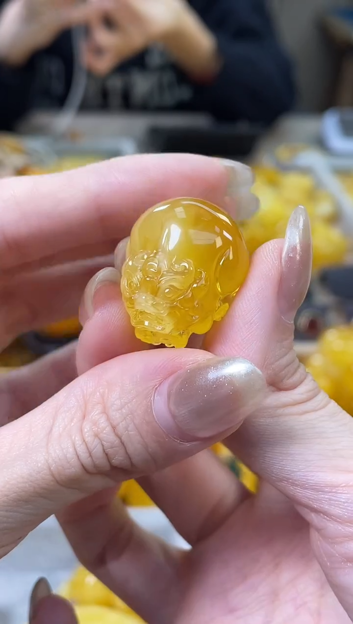 裸石琥珀未镶嵌J40