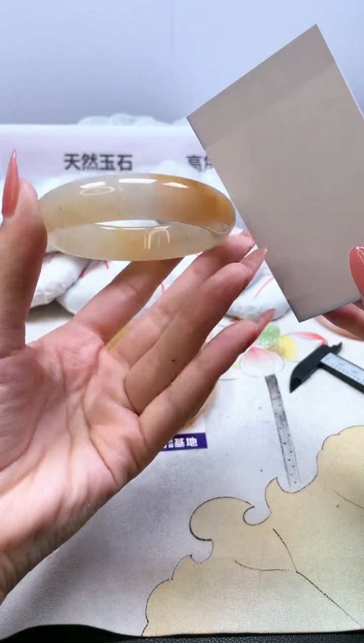 【闪购商品】石英质玉手镯合金363/56.7
