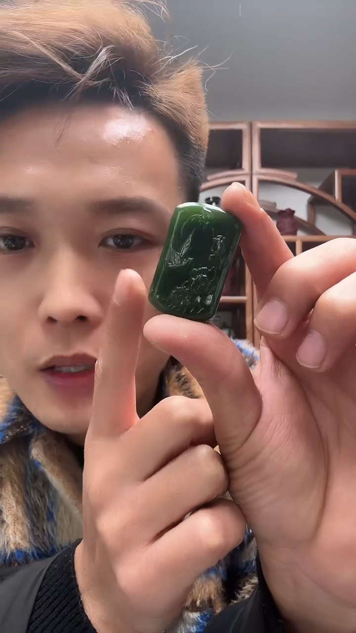 吊坠(赠链)未镶嵌和田玉P-10