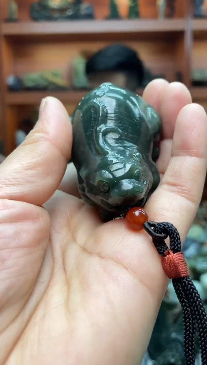 未镶嵌和田玉把件1