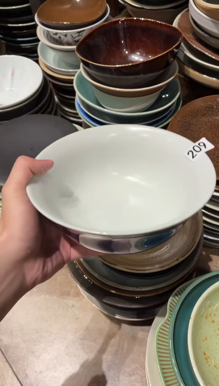 瓷片无*209外蓝内白面碗1个