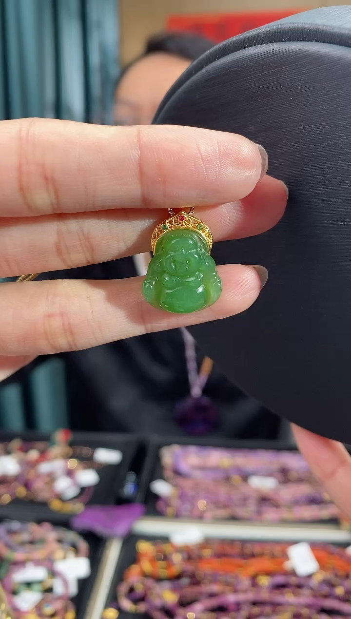 【闪购商品】和田玉（糖玉）吊坠(不含链)18K金镶嵌132多样性发其一