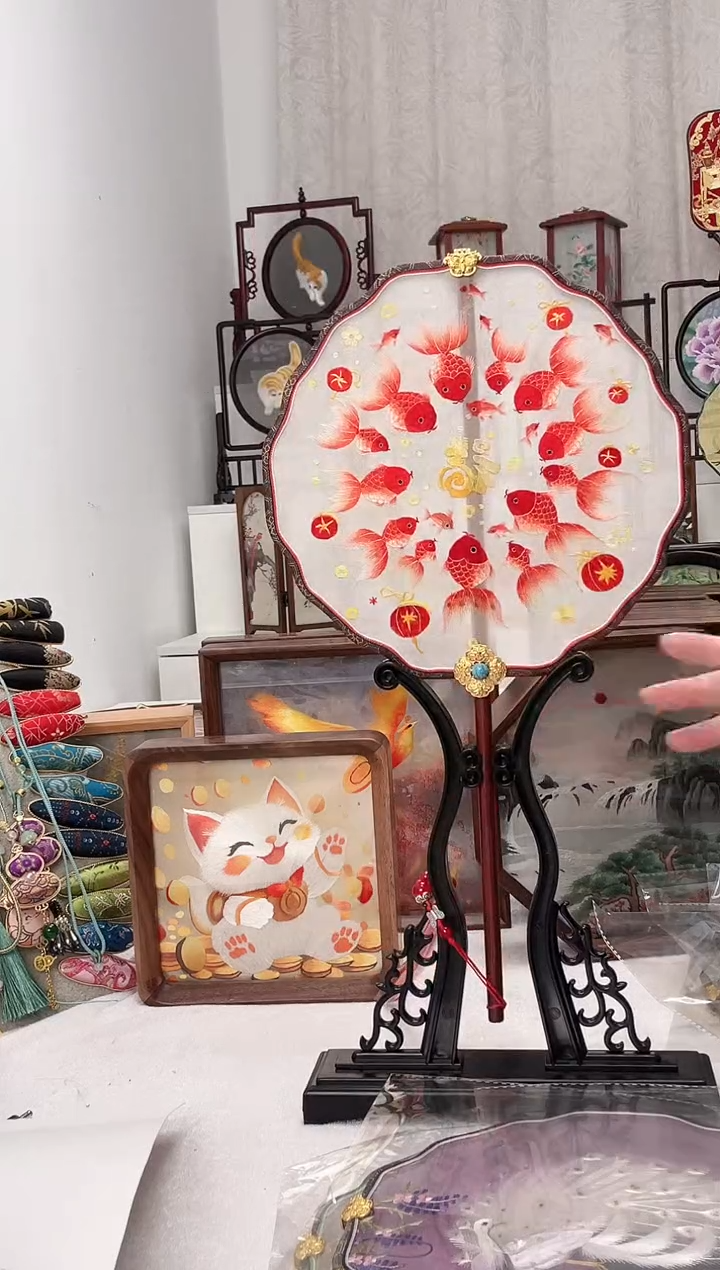 扇子绣作品手工团扇