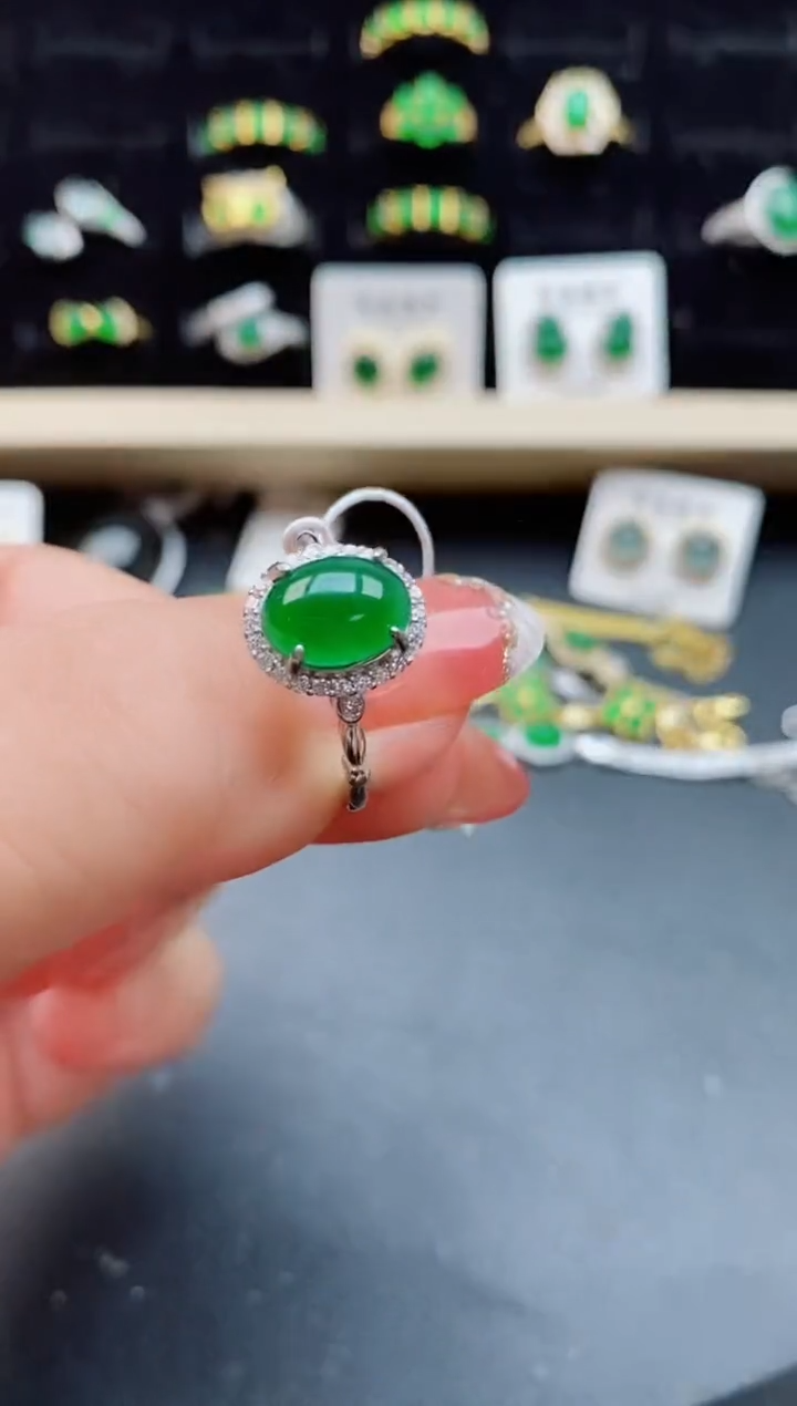 【闪购商品】翡翠戒指银S925镶嵌12112