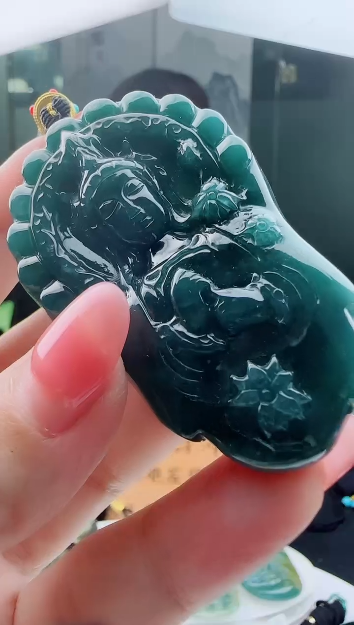 【闪购商品】翡翠颈饰未镶嵌11111111