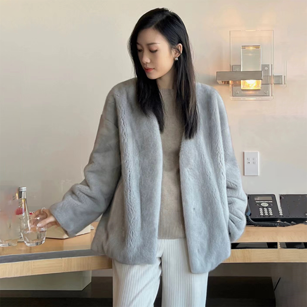 貂皮大衣女短款 水貂皮v领进口紫金天鹅绒年轻整貂小个子外套