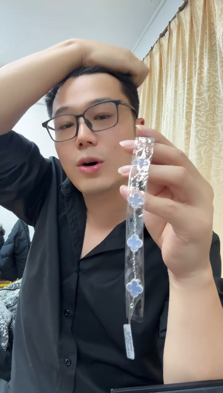 18K金镶嵌手链玛瑙/玉髓期****?紫色k白，五花手链 