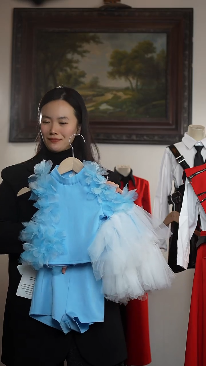 相**笑120码艺桐轩儿童潮服