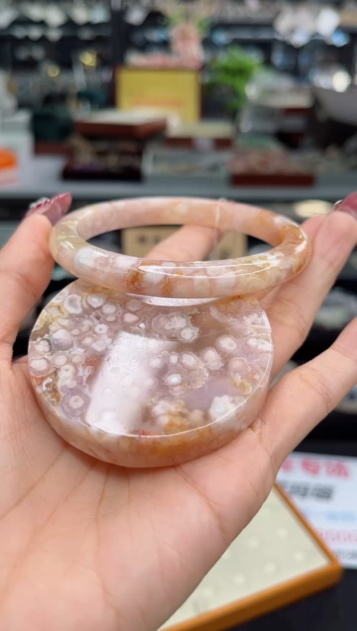 【闪购商品】石英质玉手镯未镶嵌63圈口（赠品镯心）6507596