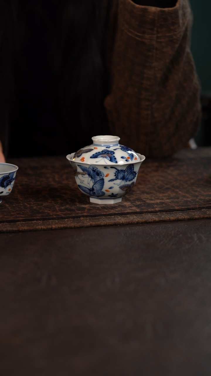 【闪购商品】杯洪印慕明蝶恋花八方葵口盖碗