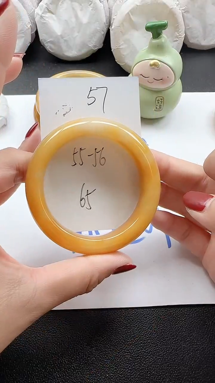 未镶嵌手镯石英质玉57+5556