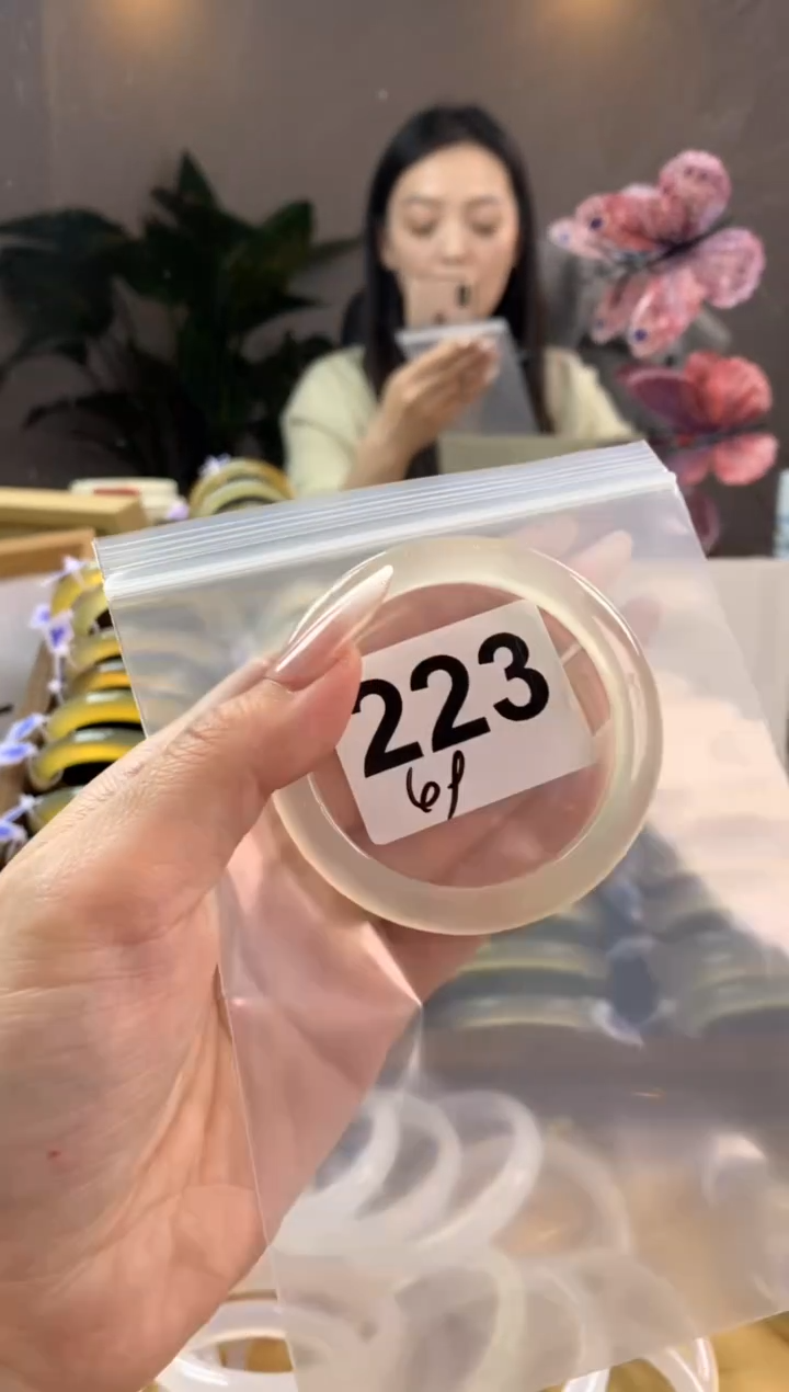 玛瑙/玉髓手镯未镶嵌223