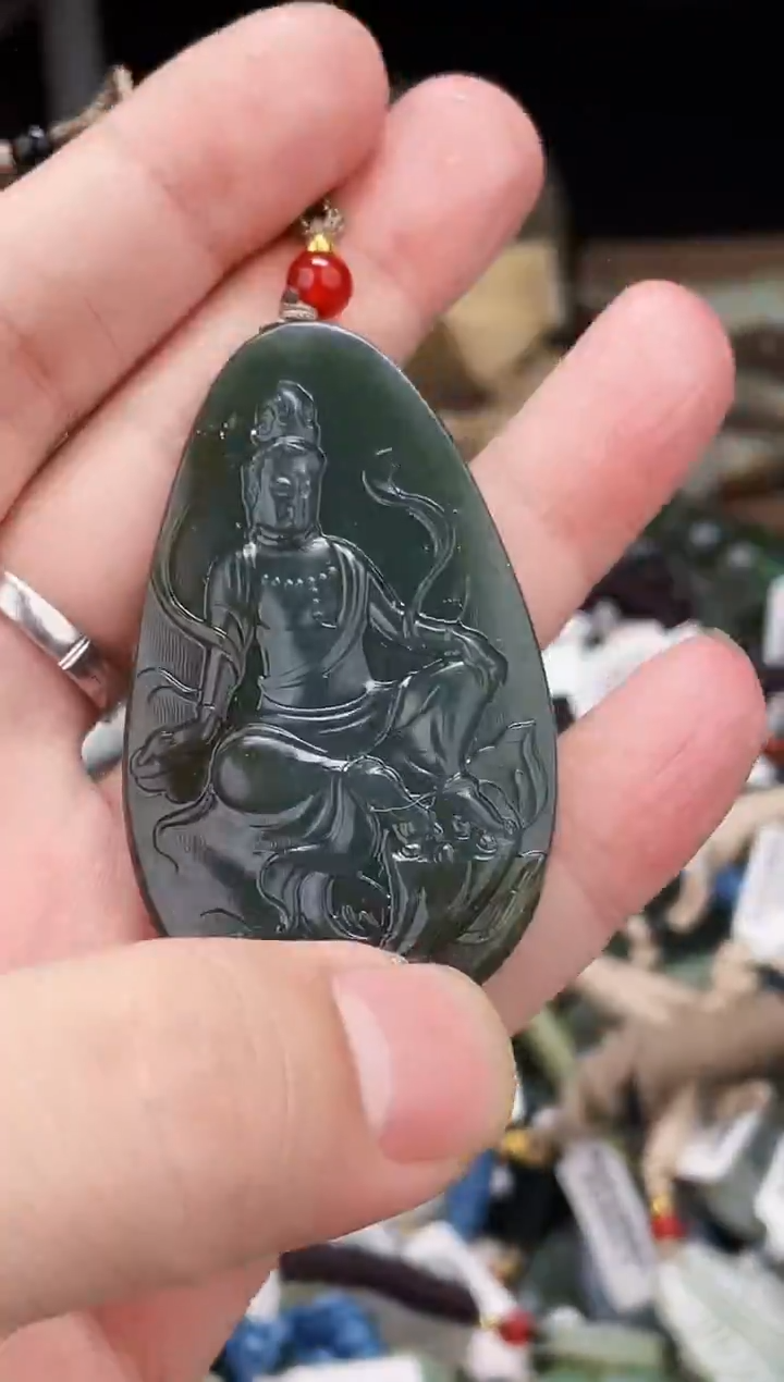 颈饰未镶嵌和田玉1