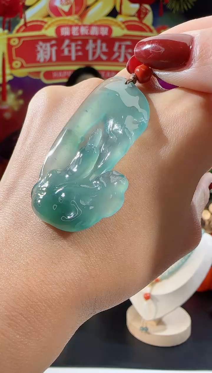 【闪购商品】翡翠吊坠(不含链)未镶嵌自在观音