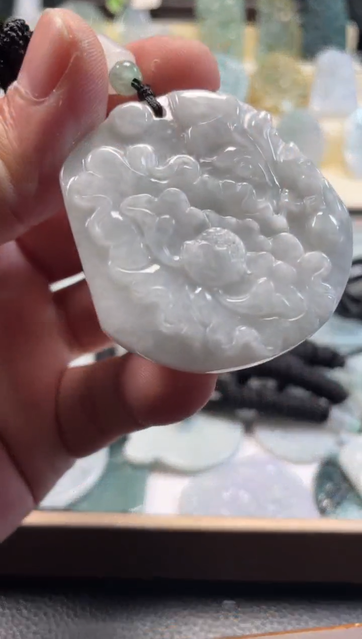 颈饰未镶嵌翡翠12/18/041