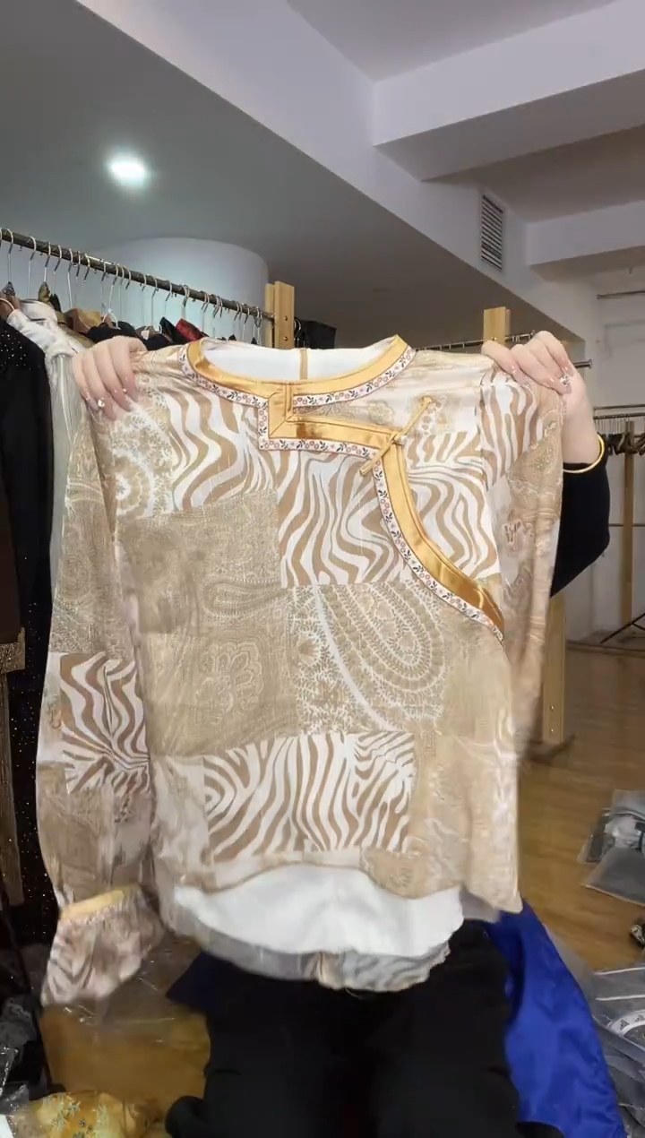 2XL码    140斤  上衣