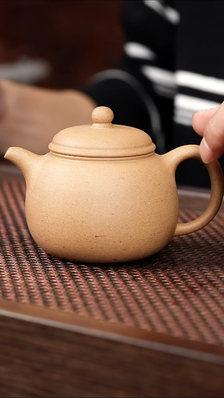 茶壶紫砂米黄段 匏尊
