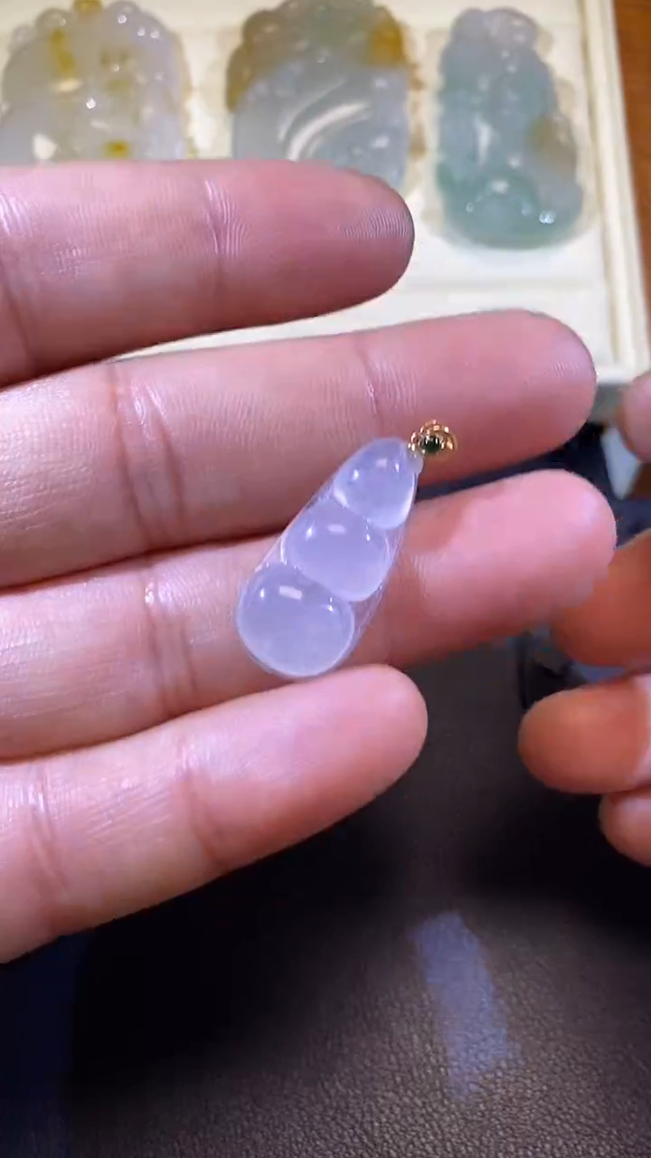 【闪购商品】翡翠吊坠(不含链)18K金镶嵌缅甸天然A货翡翠