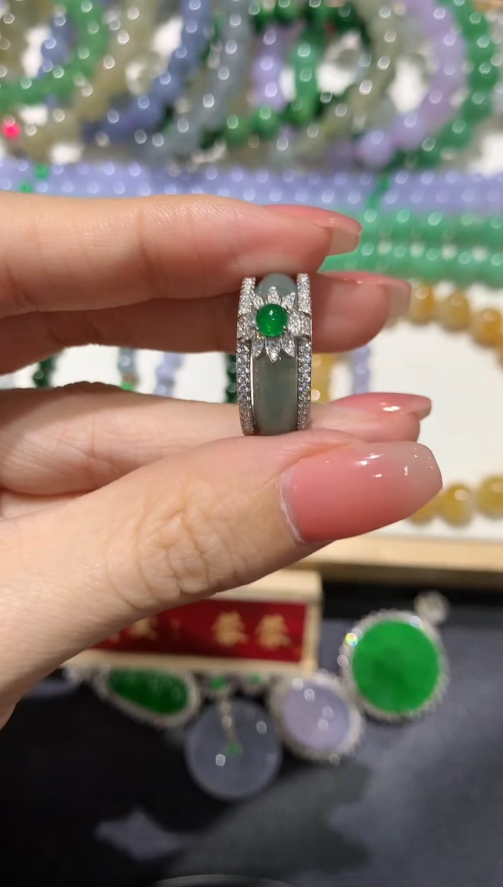 【闪购商品】翡翠戒指银S925镶嵌1多人多样性随机发货1件