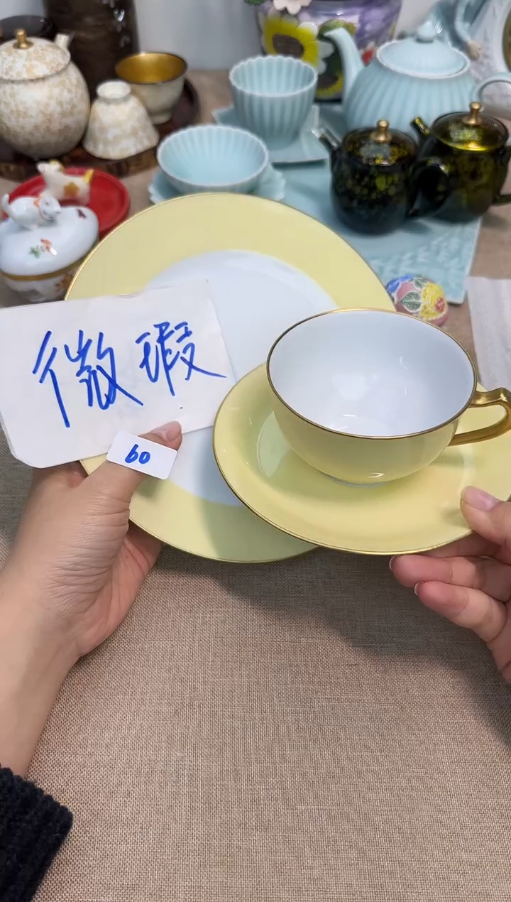瓷片泡泡家的瓷器真好看