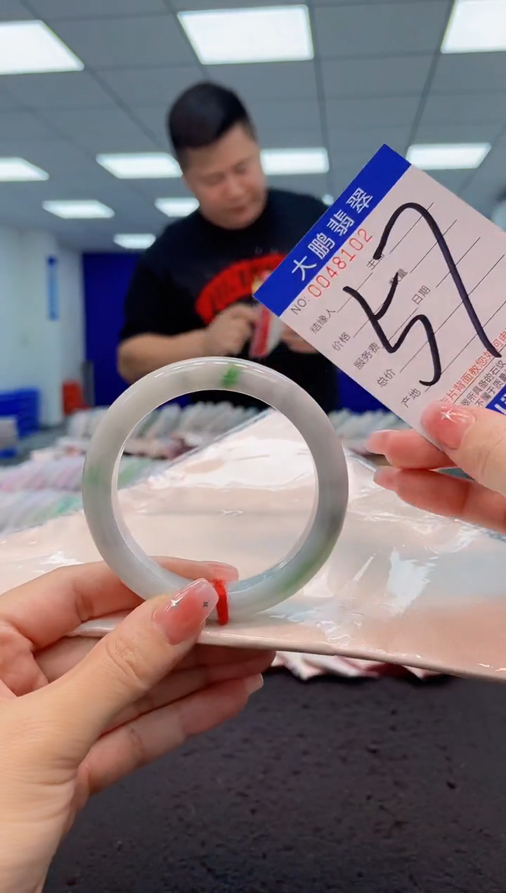 【闪购商品】翡翠手镯未镶嵌AAAAAAAAAA