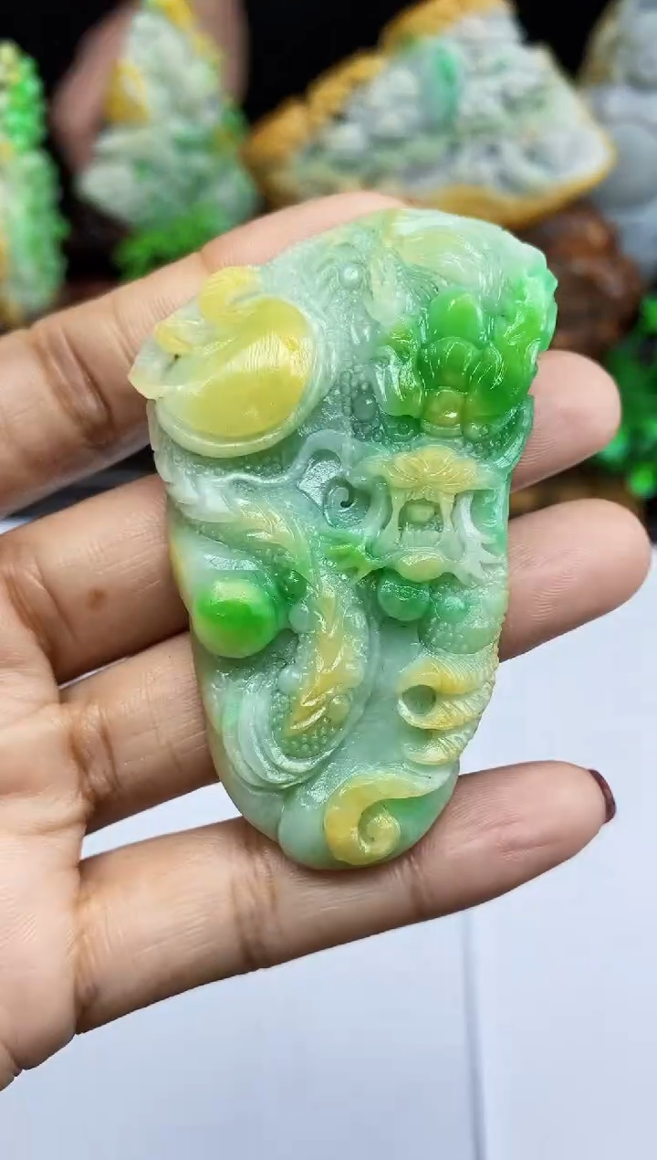 【闪购商品】翡翠颈饰未镶嵌翡翠A货