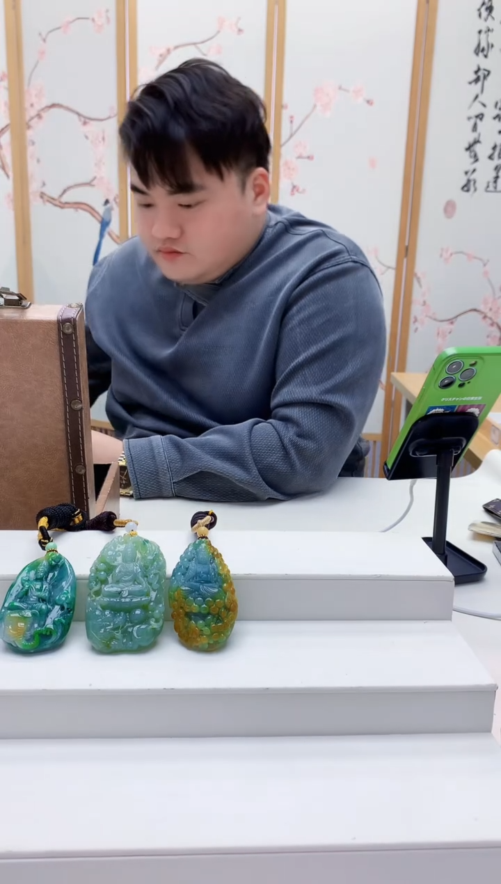 未镶嵌定制翡翠小*理5060jw-毛货挂件