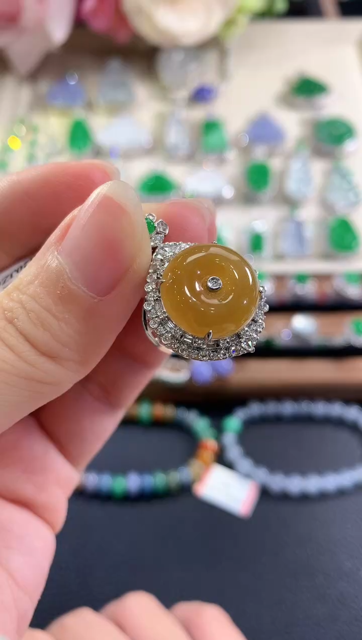 吊坠(不含链)18K金镶嵌翡翠d30     