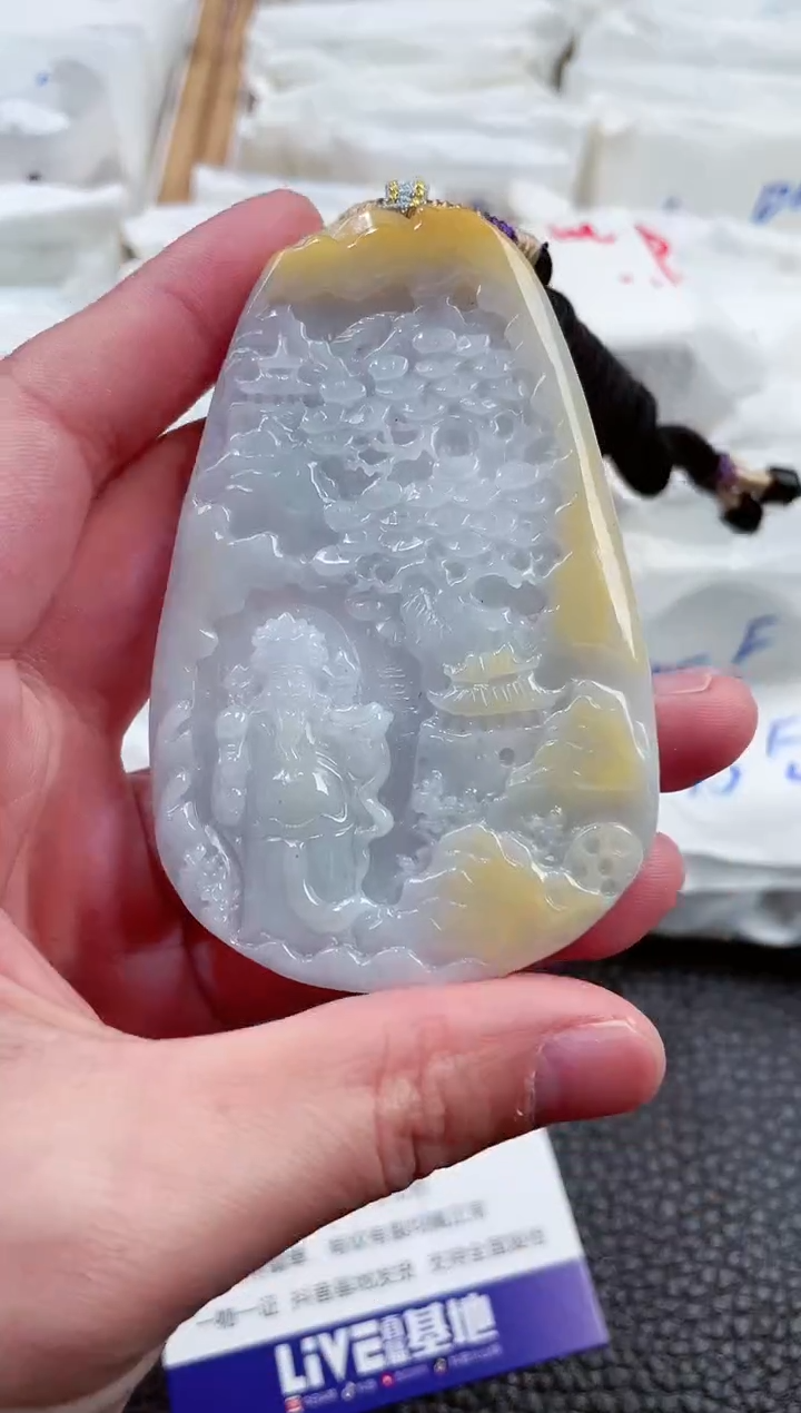 【闪购商品】翡翠颈饰未镶嵌00011924