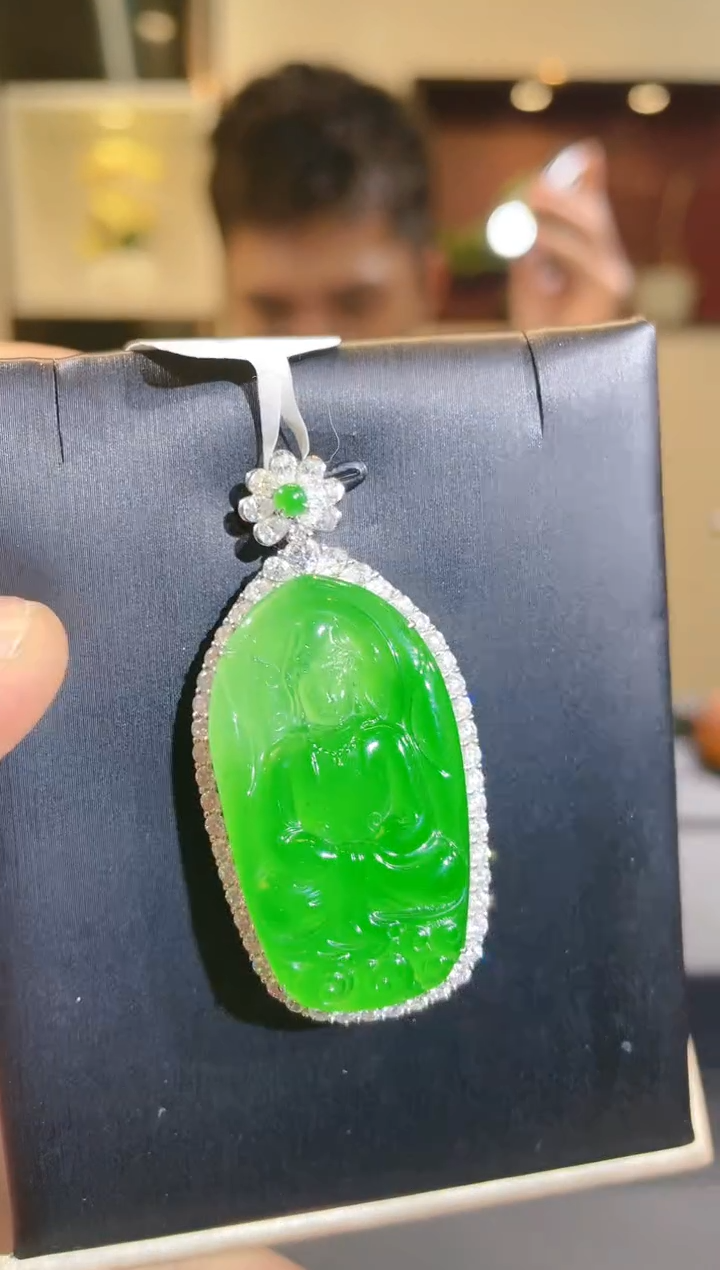 翡翠18K金镶嵌颈饰A127天然A货翡翠吊坠