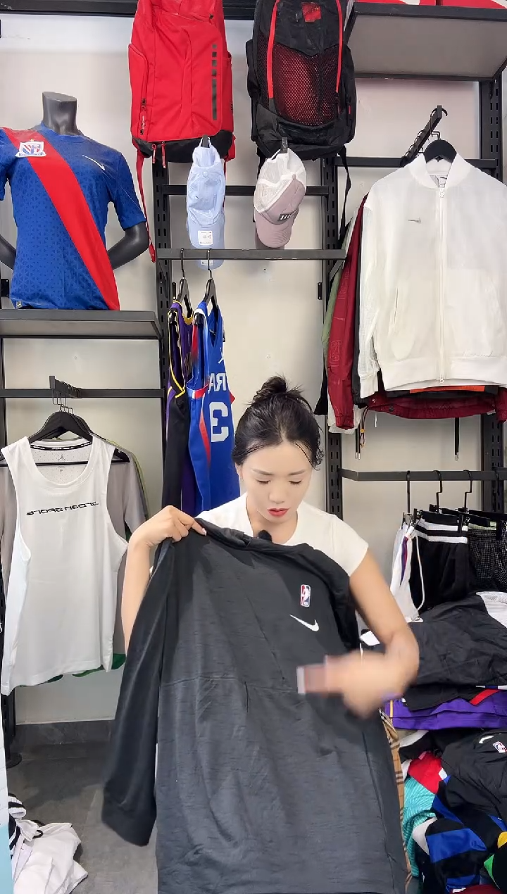 699    ·编码 瑕疵款直播间过款为准 尺码·