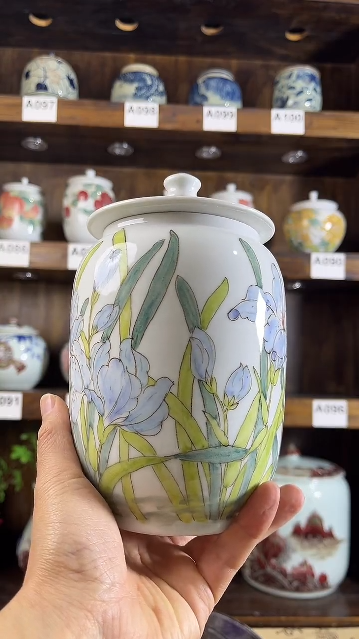 【闪购商品】纯手工手绘工笔鸢尾花储物罐