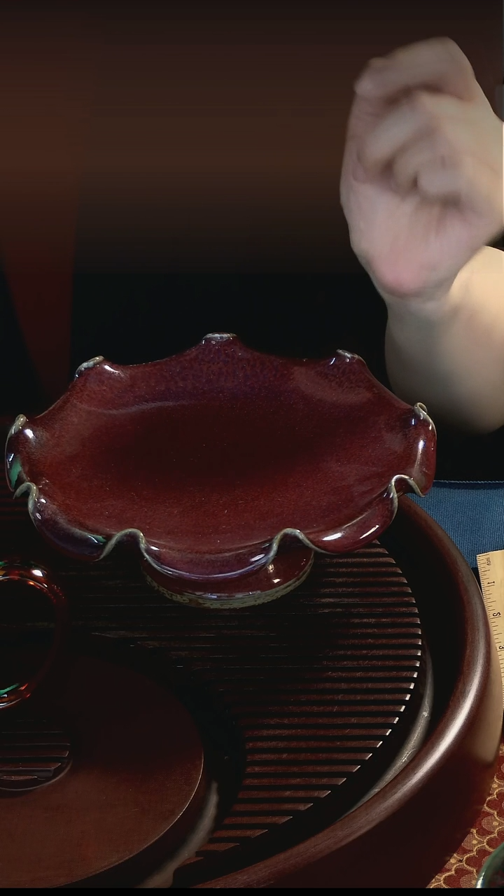 盘钧窑彩釉荷叶高足盘20*7.5cm