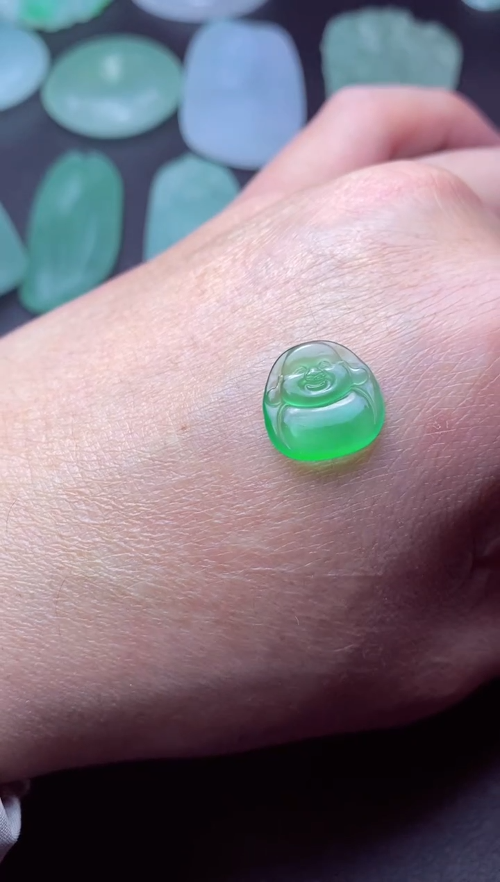 未镶嵌定制翡翠人**多a货翡翠