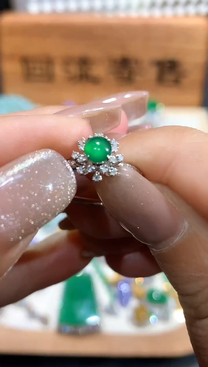 【闪购商品】翡翠戒指18K金镶嵌团购