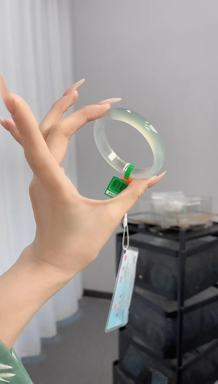 【闪购商品】玛瑙/玉髓手镯未镶嵌55-56圈口